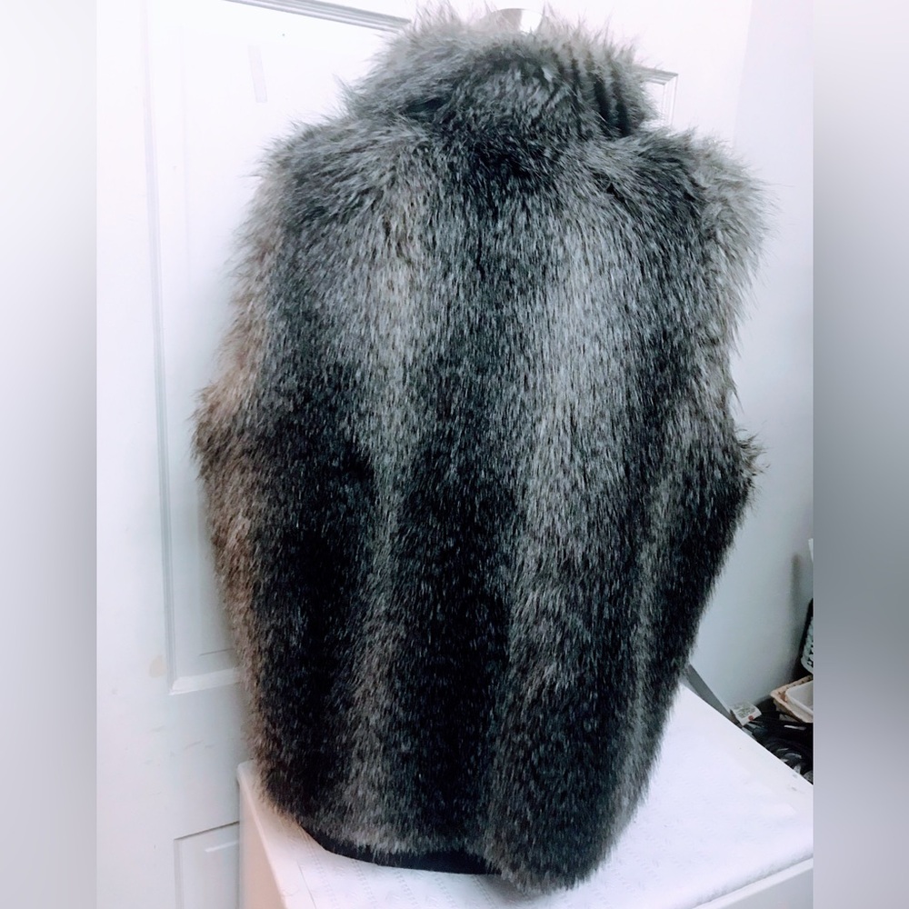 Outdoors Edition by Parkhurst Women’s Faux Fur Vest  Size XL/TG - Picture 9 of 9